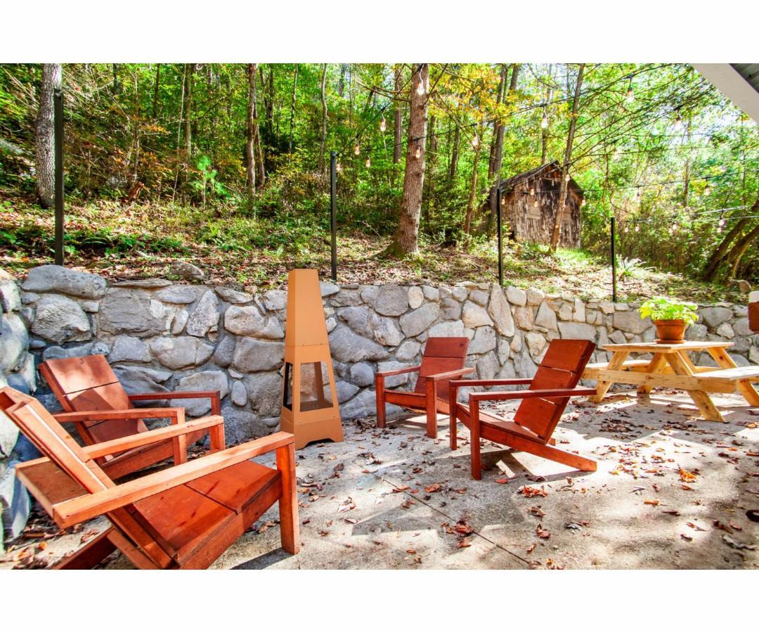 Beary Relaxing Cabin - Rustic With Outdoor Patio Townsend Exterior photo