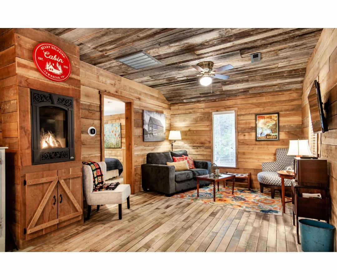 Beary Relaxing Cabin - Rustic With Outdoor Patio Townsend Exterior photo