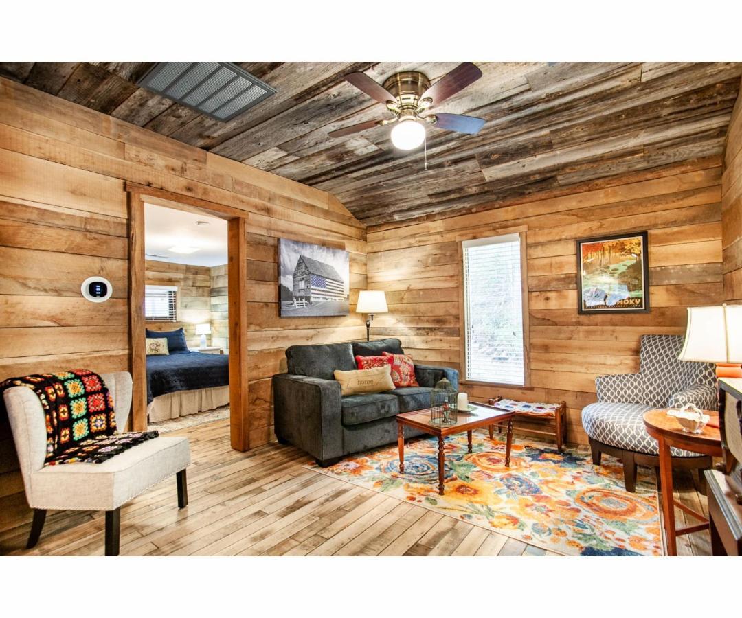 Beary Relaxing Cabin - Rustic With Outdoor Patio Townsend Exterior photo